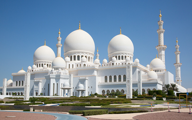 airport transfers in Abu-Dhabi